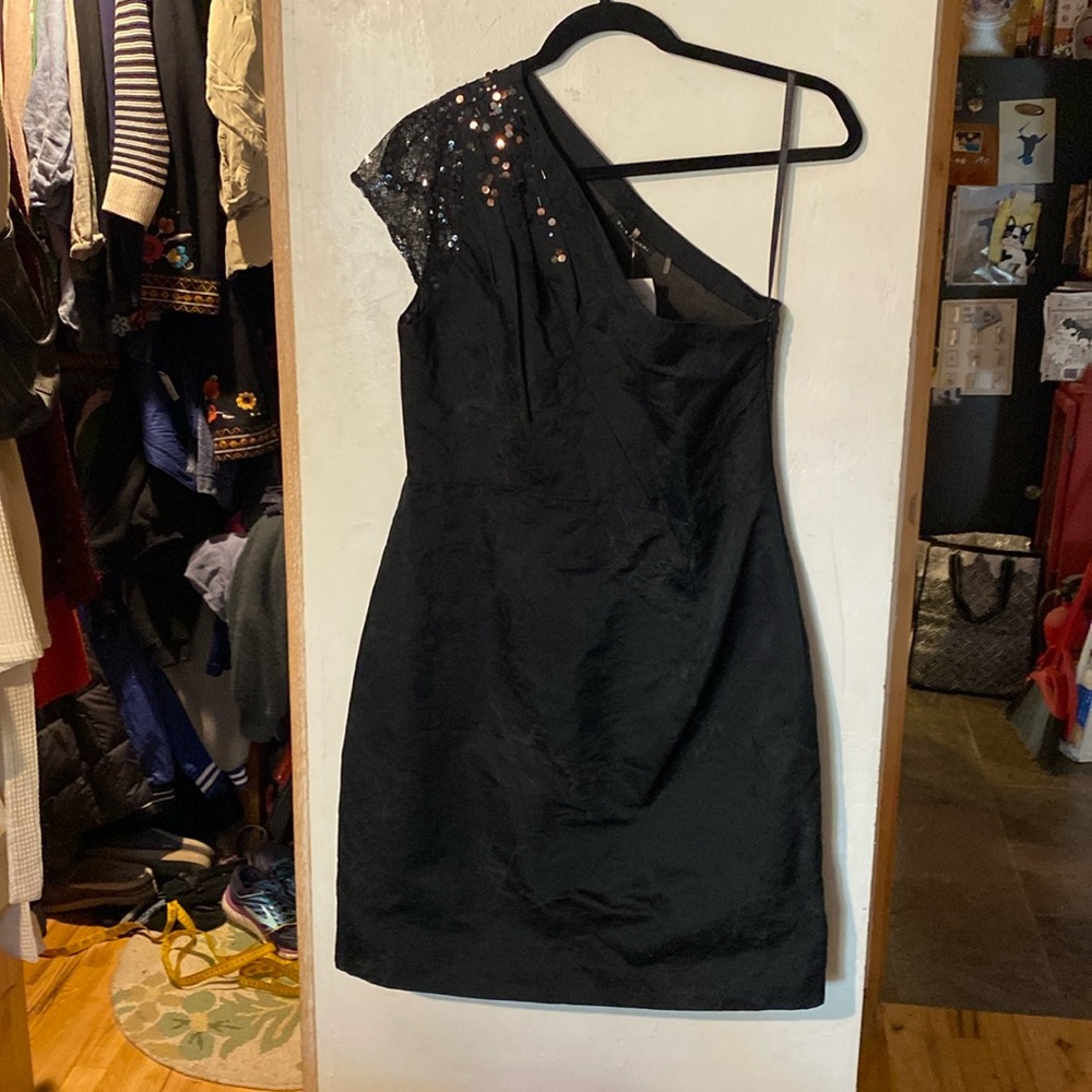 Elie Tahari Black one shoulder Evening dress 10